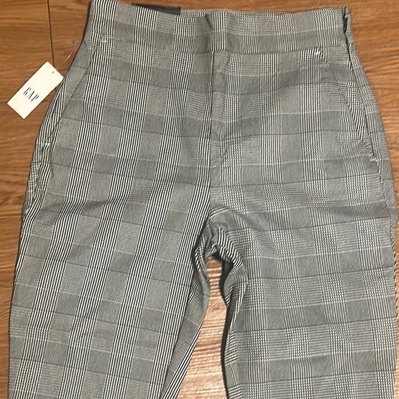 GAP Pants - Brand New With Tags GAP Checkered Gray High Rise Skinny Ankle Trousers Size 2